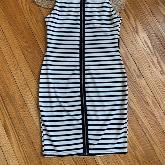 Black and White Striped Cutout Bodycon Dress - Picture 2 of 4